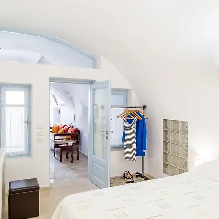 Chrisanthi Villa Pyrgos Kallistis